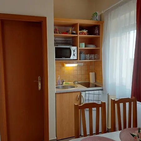Apartament Zalagyoengye *